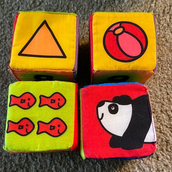 Melissa & Doug Kids Match and Build Soft Blocks Set - Picture 8 of 11